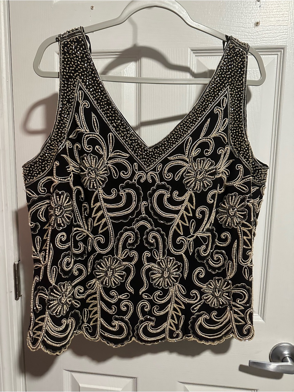 JKARA Embellished V-Neck Beaded Tank Top - Black & Cream Size 1X
